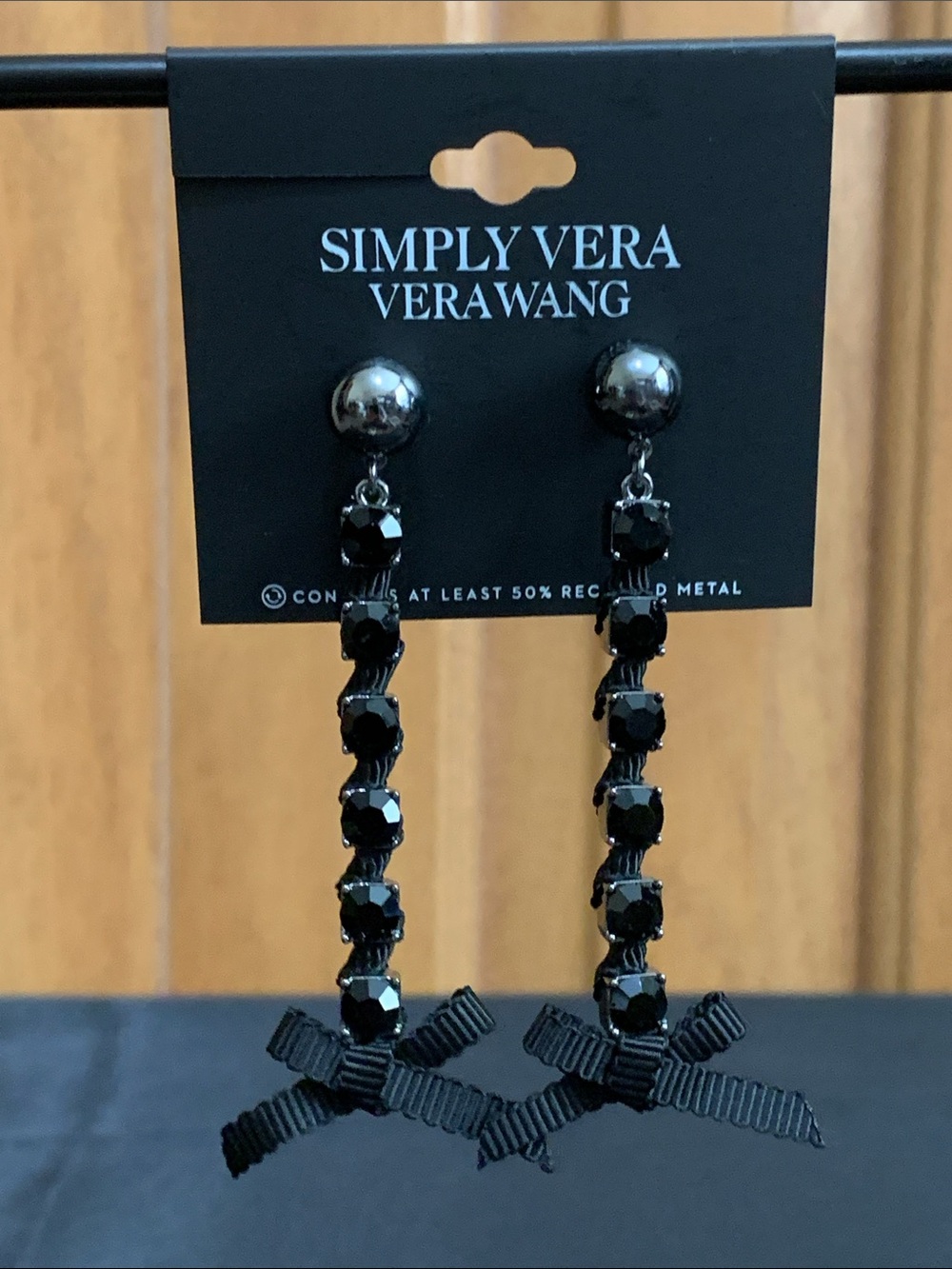 NWT Simply Vera Vera Wang gun metal tone black stone earrings